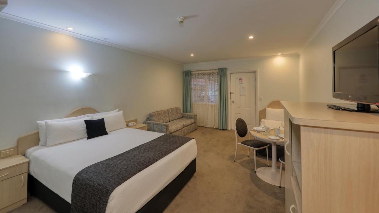 Charles Rasp Motor Inn & Cottages Broken Hill Exterior foto